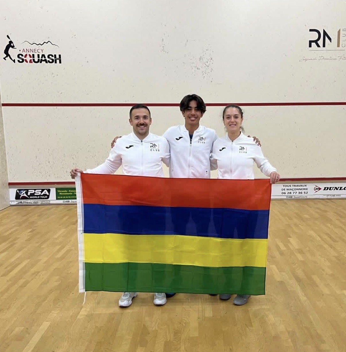 Mathias avec Adam Auckland et Coline Aumard