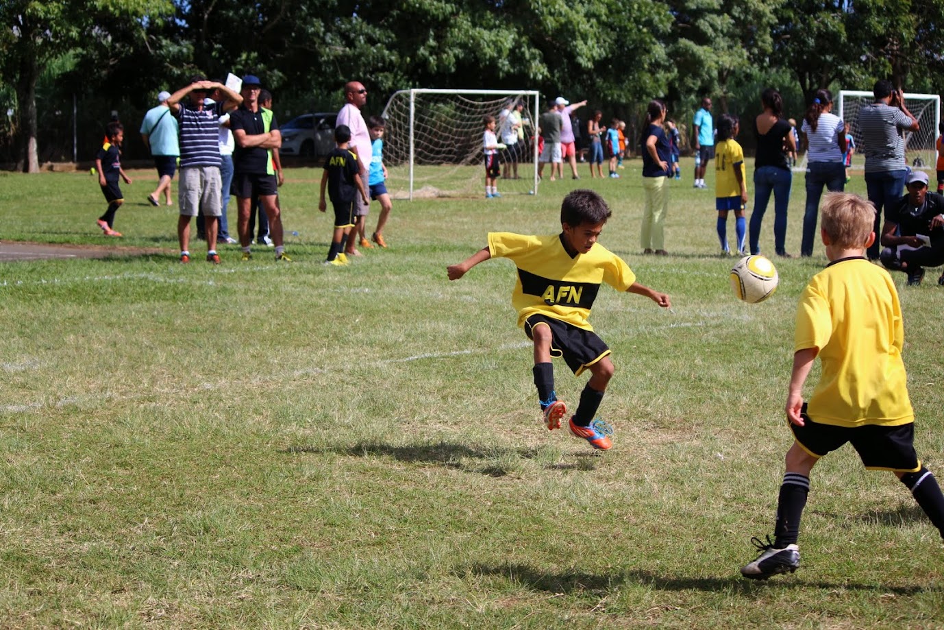 Mathias au football