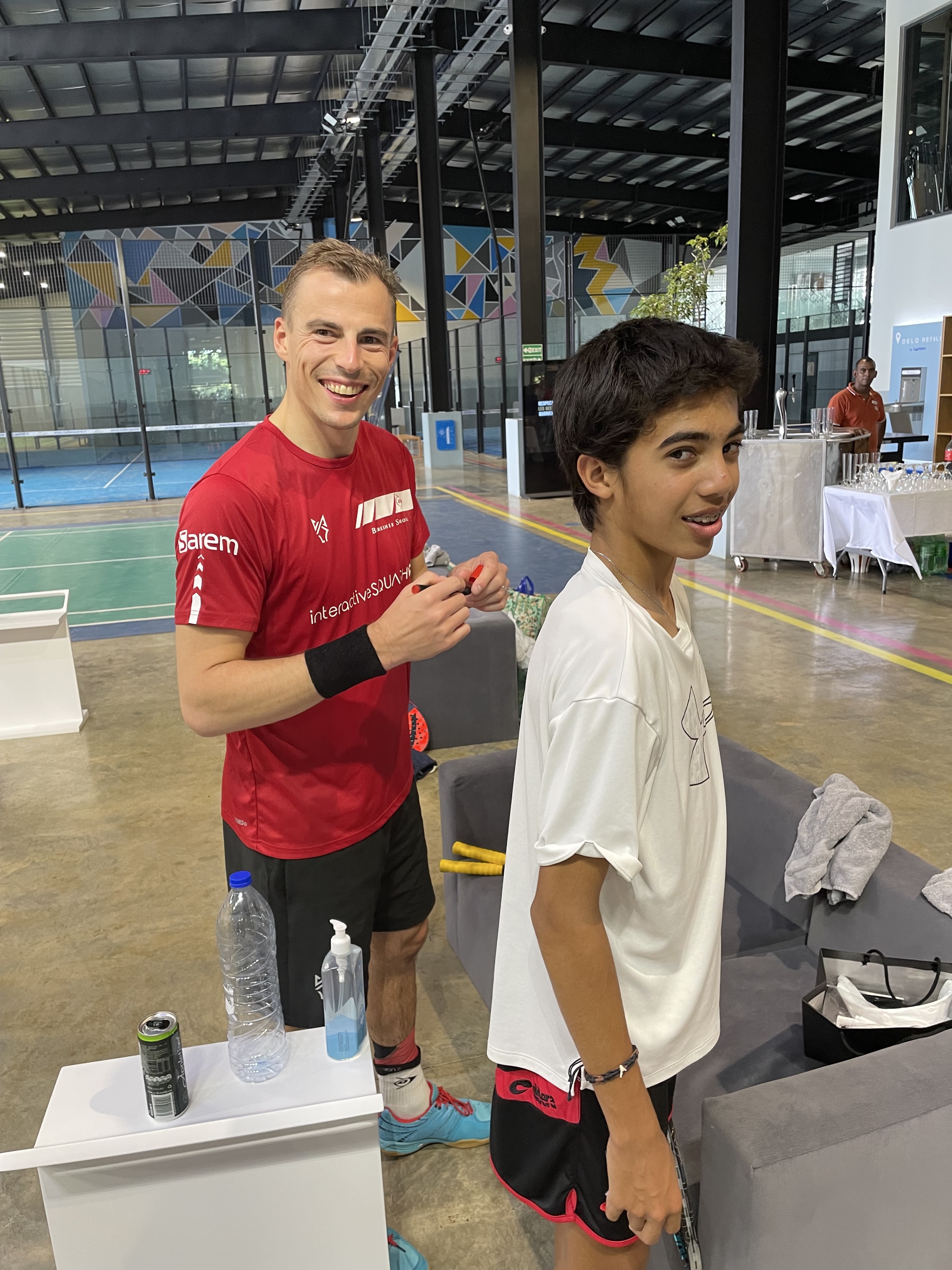 Mathias avec Nick Matthew lors de son passage &agrave; Maurice